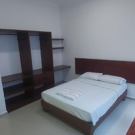 Tapir Hotel 莱蒂西亚 外观 照片